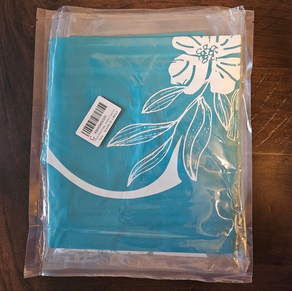 2 Pack Turquoise Personalized XL Laundry Bags *LETTER C* Portable Hamper 24 x 36 - Picture 5 of 5